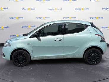 LANCIA CERTIFIED Lancia Ypsilon New 5 Porte My23 1.0 Firefly 70 Cvstart And Stop H Usata - City Car Ibrido Blu - Roma - 2463414_2