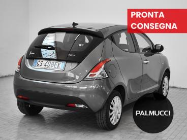 LANCIA CERTIFIED Lancia Ypsilon 1.0 Firefly 70cv Hybrid Silver Plus Usata - City Car Ibrido Grigio - Prato - 2468088_3