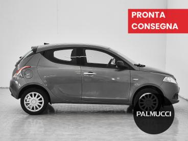 LANCIA CERTIFIED Lancia Ypsilon 1.0 Firefly 70cv Hybrid Silver Plus Usata - City Car Ibrido Grigio - Prato - 2468088_5