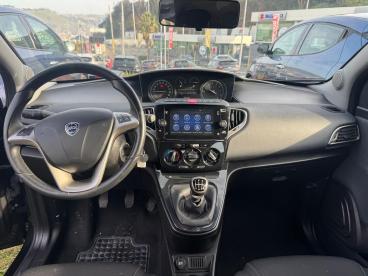 LANCIA CERTIFIED Lancia Ypsilon 1.0 70cv Hybrid Gold Usata - City Car Ibrido Nero - Fisciano - 2468776_5