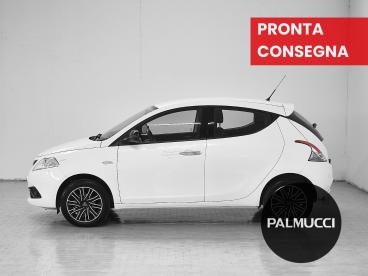LANCIA CERTIFIED Lancia Ypsilon 1.2 69cv Start And  Stop Gold Usata - City Car Benzina Bianco - Prato - 2470665_4