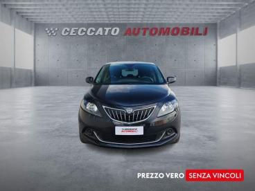 LANCIA CERTIFIED Lancia Ypsilon 1.0 Firefly Hybrid Silver S And S 70cv 5p.ti Usata - City Car Ibrido Nero - Bassano Del Grappa - 2471001_4