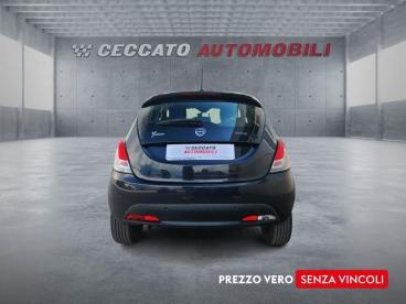 LANCIA CERTIFIED Lancia Ypsilon 1.0 Firefly Hybrid Silver S And S 70cv 5p.ti Usata - City Car Ibrido Nero - Bassano Del Grappa - 2471001_5