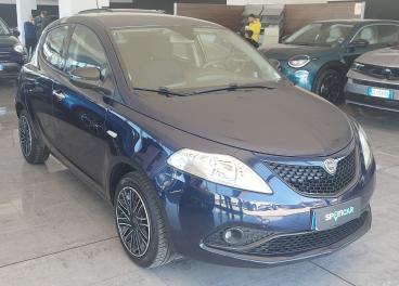 LANCIA CERTIFIED Lancia Ypsilon 1.0 70cv Firefly Hybrid S And S Gold Usata - City Car Ibrido Blu - Foggia - 2473917_1