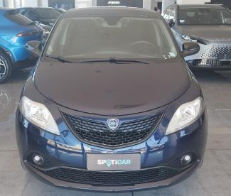 LANCIA CERTIFIED Lancia Ypsilon 1.0 70cv Firefly Hybrid S And S Gold Usata - City Car Ibrido Blu - Foggia - 2473917_2