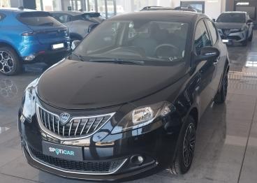 LANCIA CERTIFIED Lancia Ypsilon 1.2 Ecochic Gpl 69cv Usata - City Car  Nero - Foggia - 2479584_3