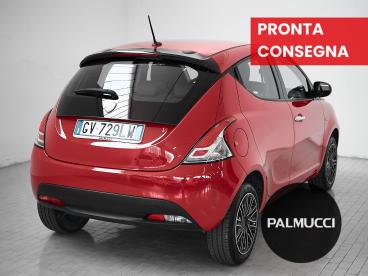 LANCIA CERTIFIED Lancia Ypsilon 1.0 Firefly 70cv Hybrid Silver Plus Usata - City Car Ibrido Rosso - Prato - 2480468_3