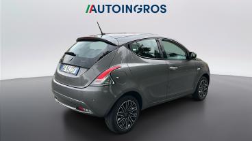 LANCIA CERTIFIED Lancia Ypsilon Iii 2015 1.0 Firefly Hybrid Gold S And S 70cv Usata - City Car Ibrido Grigio - Torino - 2482821_5