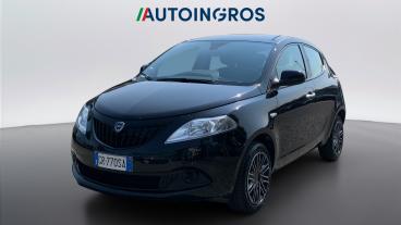 LANCIA CERTIFIED Lancia Ypsilon Iii 2021 1.0 Firefly Hybrid Silver S And S 70cv Usata - City Car Ibrido Nero - Torino - 2482823_1