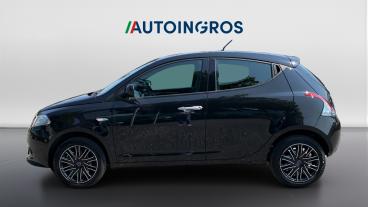 LANCIA CERTIFIED Lancia Ypsilon Iii 2021 1.0 Firefly Hybrid Silver S And S 70cv Usata - City Car Ibrido Nero - Torino - 2482823_2