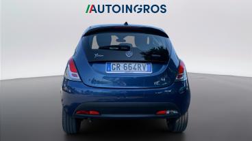 LANCIA CERTIFIED Lancia Ypsilon Iii 2021 1.0 Firefly Hybrid Silver S And S 70cv Usata - City Car Ibrido Blu - Torino - 2482827_4