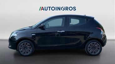 LANCIA CERTIFIED Lancia Ypsilon Iii 2021 1.0 Firefly Hybrid Silver S And S 70cv Usata - City Car Ibrido Nero - Torino - 2482829_2