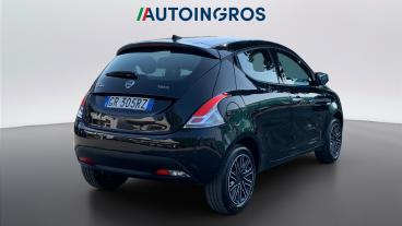 LANCIA CERTIFIED Lancia Ypsilon Iii 2021 1.0 Firefly Hybrid Silver S And S 70cv Usata - City Car Ibrido Nero - Torino - 2482829_5