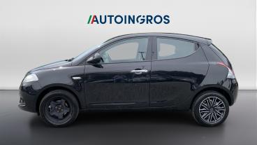 LANCIA CERTIFIED Lancia Ypsilon Iii 2021 1.0 Firefly Hybrid Silver S And S 70cv Usata - City Car Ibrido Nero - Torino - 2482839_2