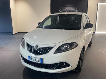 LANCIA CERTIFIED Lancia Ypsilon Nuova My24 402 Platino 1.0 Usata - City Car Benzina Bianco - Charvensod - 2482853_3