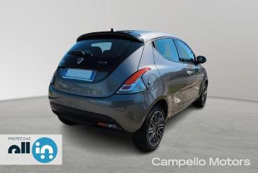 LANCIA CERTIFIED Lancia Ypsilon 1.0 70cv Hybrid S And S Silver Usata - City Car Ibrido Grigio - Mirano - 2482984_3