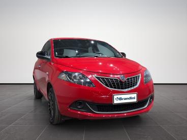 LANCIA CERTIFIED Lancia Ypsilon 1.0 Hybrid Silver S And S 70cv Usata - City Car Ibrido Rosso - Pistoia - 2483045_3