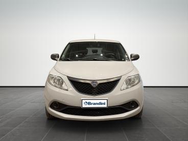 LANCIA CERTIFIED Lancia Ypsilon 1.2 Elefantino Blu Ecochic Gpl 69cv My19 Usata - City Car  Grigio - Pistoia - 2483649_2