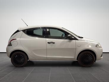 LANCIA CERTIFIED Lancia Ypsilon 1.2 Elefantino Blu Ecochic Gpl 69cv My19 Usata - City Car  Grigio - Pistoia - 2483649_4