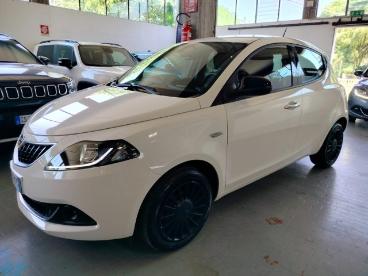 LANCIA CERTIFIED Lancia Ypsilon 1.0 Hybrid Silver Usata - City Car Ibrido Bianco - Cesena - 2484624_4