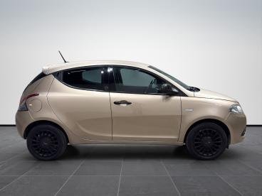 LANCIA CERTIFIED Lancia Ypsilon 1.0 Hybrid Maryne S And S 70cv Usata - City Car Ibrido Beige - Pistoia - 2485347_4
