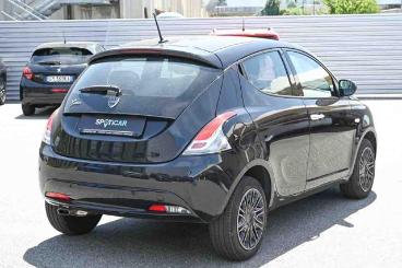 LANCIA CERTIFIED Lancia Ypsilon 1.2 69 Cv Gpl Gold Usata - City Car  Nero - Carmagnola - 2486367_3