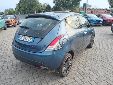 LANCIA CERTIFIED Lancia Ypsilon 1.0 Firefly 70cv S And S Hybrid Silver Usata - City Car Ibrido Blu - Spinetta Marengo - 2486825_5
