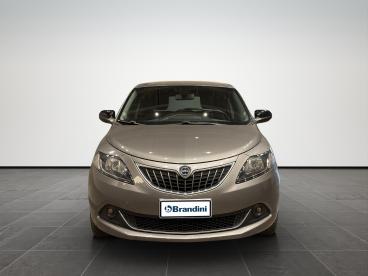LANCIA CERTIFIED Lancia Ypsilon 1.0 Firefly Hybrid Alberta Ferretti S And S 70cv Usata - City Car Ibrido Grigio - Pistoia - 2486919_2