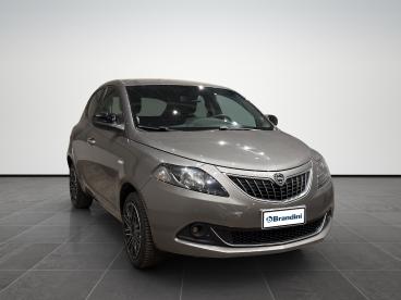 LANCIA CERTIFIED Lancia Ypsilon 1.0 Firefly Hybrid Alberta Ferretti S And S 70cv Usata - City Car Ibrido Grigio - Pistoia - 2486919_3