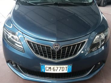 LANCIA CERTIFIED Lancia Ypsilon Iii 1.0 Firefly Hybrid Gold S And S 70cv Usata - City Car Ibrido Blu - Fisciano - 2493415_2