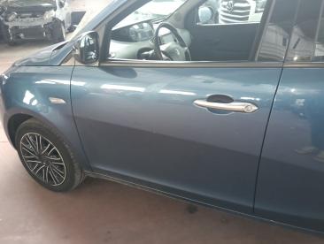 LANCIA CERTIFIED Lancia Ypsilon Iii 1.0 Firefly Hybrid Gold S And S 70cv Usata - City Car Ibrido Blu - Fisciano - 2493415_5