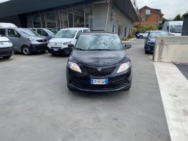 LANCIA CERTIFIED Lancia Ypsilon Iii 2021 1.0 Firefly Hybrid Silver Plus S And S 70 Usata - City Car Ibrido Nero - Fisciano - 2493430_3