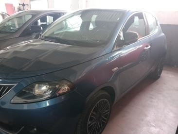 LANCIA CERTIFIED Lancia Ypsilon Iii 1.0 Firefly Hybrid Gold S And S 70cv Usata - City Car Ibrido Blu - Fisciano - 2493432_1