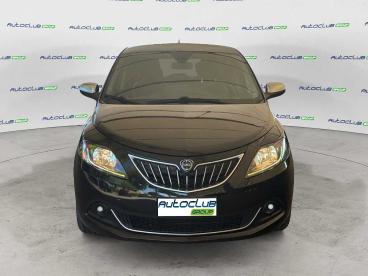 SPOTICAR Lancia Ypsilon 1.0 Firefly Hybrid Alberta Ferretti S&s 70cv Usata - City Car Ibrido Nero - Bari - 1202493596_2