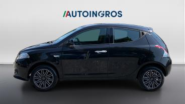 LANCIA CERTIFIED Lancia Ypsilon Iii 2021 1.0 Firefly Hybrid Silver S And S 70cv Usata - City Car Ibrido Nero - Torino - 2495819_2