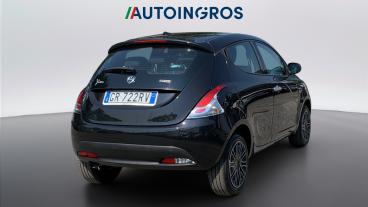 LANCIA CERTIFIED Lancia Ypsilon Iii 2021 1.0 Firefly Hybrid Silver S And S 70cv Usata - City Car Ibrido Nero - Torino - 2495819_5
