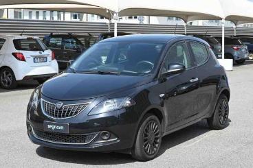 LANCIA CERTIFIED Lancia Ypsilon 1.0 Firefly S And S Hybrid Ecochic Silver Usata - City Car Ibrido Nero - Carmagnola - 2495831_1