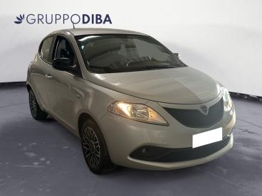LANCIA CERTIFIED Lancia Ypsilon Iii 2015 Benzina 1.2 Gold S And S 69cv My19 Usata - City Car Benzina Grigio - Rimini - 2495905_3