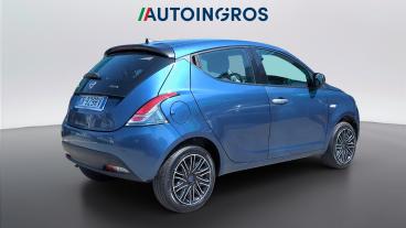 LANCIA CERTIFIED Lancia Ypsilon Iii 2021 1.0 Firefly Hybrid Silver S And S 70cv Usata - City Car Ibrido Argento - Torino - 2496329_5