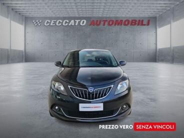 LANCIA CERTIFIED Lancia Ypsilon 1.0 Firefly Hybrid Gold Plus S And S 70cv 5p.ti Usata - City Car Ibrido Nero - Bassano Del Grappa - 2500420_4
