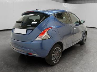 LANCIA CERTIFIED Lancia Ypsilon 1.0 Firefly Hybrid Gold S And S 70cv Usata - City Car Ibrido Blu - Cuneo - 2506227_4