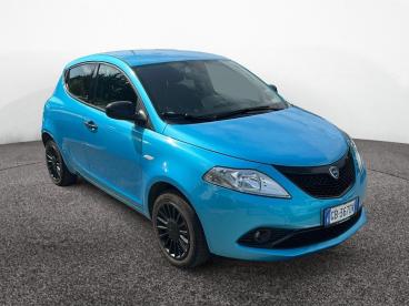 LANCIA CERTIFIED Lancia Ypsilon Iii 2015 1.0 Firefly Hybrid Maryne S And S 70cv Usata - City Car Ibrido Blu - Roma - 2507076_2