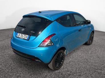 LANCIA CERTIFIED Lancia Ypsilon Iii 2015 1.0 Firefly Hybrid Maryne S And S 70cv Usata - City Car Ibrido Blu - Roma - 2507076_3