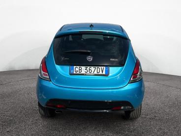 LANCIA CERTIFIED Lancia Ypsilon Iii 2015 1.0 Firefly Hybrid Maryne S And S 70cv Usata - City Car Ibrido Blu - Roma - 2507076_5