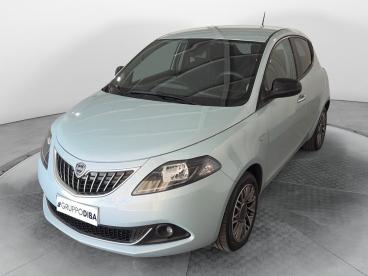 LANCIA CERTIFIED Lancia Ypsilon Iii 2021 1.0 Firefly Hybrid Gold Plus S And S 70cv Usata - City Car Ibrido Azzurro - Rimini - 2507443_1