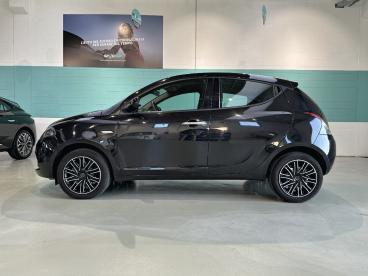 SPOTICAR Lancia Ypsilon 1.0 Firefly 70cv Hybrid Gold Usata - City Car Ibrido Nero - Vimercate - 1202513566_4