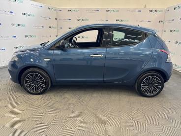 SPOTICAR Lancia Ypsilon 1.0 Firefly 70cv S&s Hybrid Gold Usata - City Car Ibrido Blu - Roma - 1202514918_4