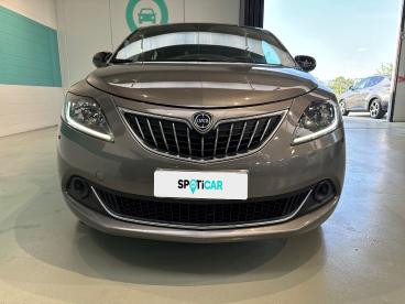 SPOTICAR Lancia Ypsilon 1.0 Firefly 70cv S&s Hybrid Silver Plus Usata - City Car Ibrido Blu - Vimercate - 1202515503_2