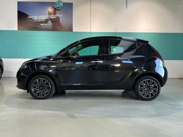 SPOTICAR Lancia Ypsilon 1.0 Firefly 70cv S&s Hybrid Gold Usata - City Car Ibrido Nero - Sesto San Giovanni - 1202519986_4