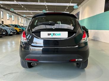 SPOTICAR Lancia Ypsilon 1.0 Firefly 70cv S&s Hybrid Gold Usata - City Car Ibrido Nero - Sesto San Giovanni - 1202519986_5
